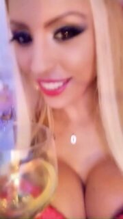 Feliz Navidad ❤️❤️❤️❤️❤️❤️🥂👸